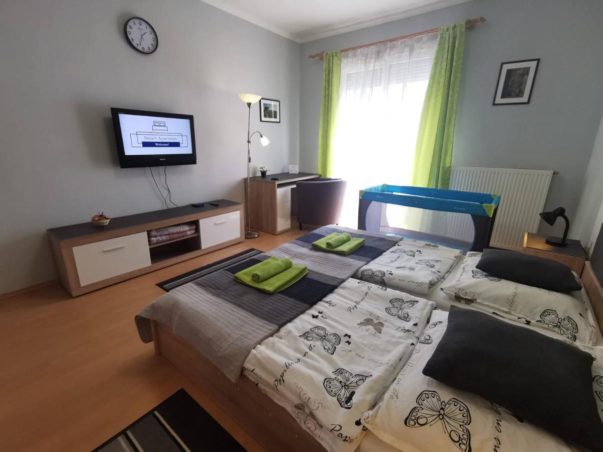 Smart Szallas Apartman มิชโคลซ์ ภายนอก รูปภาพ
