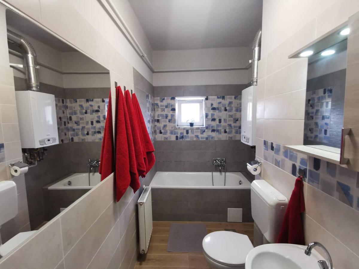 Smart Szallas Apartman มิชโคลซ์ ภายนอก รูปภาพ